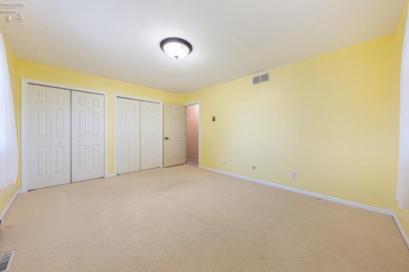 4253 Harbor Road, Port Clinton, 43452, 3 Bedroom Bedrooms, ,2 BathroomBathrooms,Residential,For Sale,Harbor,20263261