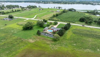 4253 Harbor Road, Port Clinton, 43452, 3 Bedroom Bedrooms, ,2 BathroomBathrooms,Residential,For Sale,Harbor,20263261