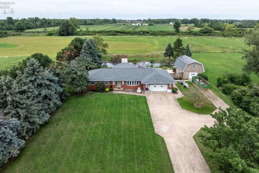 4253 Harbor Road, Port Clinton, 43452, 3 Bedrooms Bedrooms, ,2 BathroomsBathrooms,Residential,For Sale,Harbor,20263261