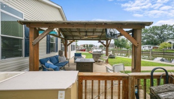 4804 Johnson Avenue, Port Clinton, 43452, 3 Bedrooms Bedrooms, ,2 BathroomsBathrooms,Residential,For Sale,Johnson,20263289