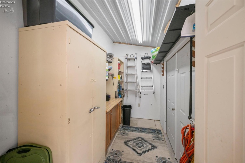 4804 Johnson Avenue, Port Clinton, 43452, 3 Bedrooms Bedrooms, ,2 BathroomsBathrooms,Residential,For Sale,Johnson,20263289