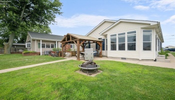 4804 Johnson Avenue, Port Clinton, 43452, 3 Bedrooms Bedrooms, ,2 BathroomsBathrooms,Residential,For Sale,Johnson,20263289