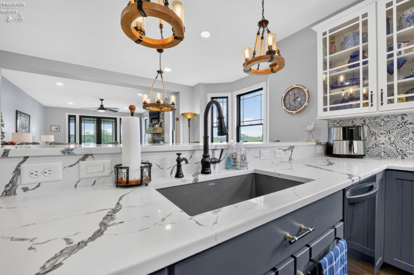 5415 Walls Channel Drive, Port Clinton, 43452, 5 Bedrooms Bedrooms, ,6 BathroomsBathrooms,Residential,For Sale,Walls Channel,20263292