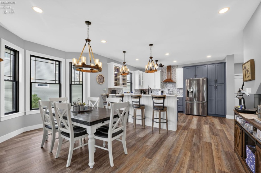5415 Walls Channel Drive, Port Clinton, 43452, 5 Bedrooms Bedrooms, ,6 BathroomsBathrooms,Residential,For Sale,Walls Channel,20263292