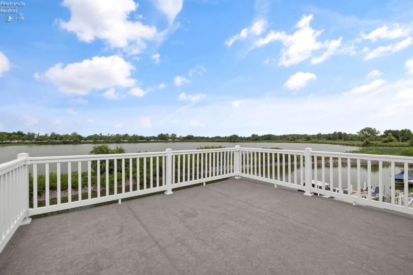 5415 Walls Channel Drive, Port Clinton, 43452, 5 Bedrooms Bedrooms, ,6 BathroomsBathrooms,Residential,For Sale,Walls Channel,20263292