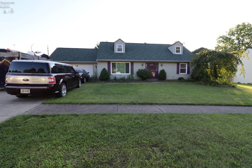 115 Meadowfield Ct, Elyria, 44035, 4 Bedrooms Bedrooms, ,2 BathroomsBathrooms,Residential,For Sale,Meadowfield Ct,20263235