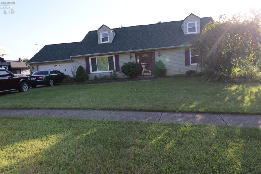 115 Meadowfield Ct, Elyria, 44035, 4 Bedrooms Bedrooms, ,2 BathroomsBathrooms,Residential,For Sale,Meadowfield Ct,20263235