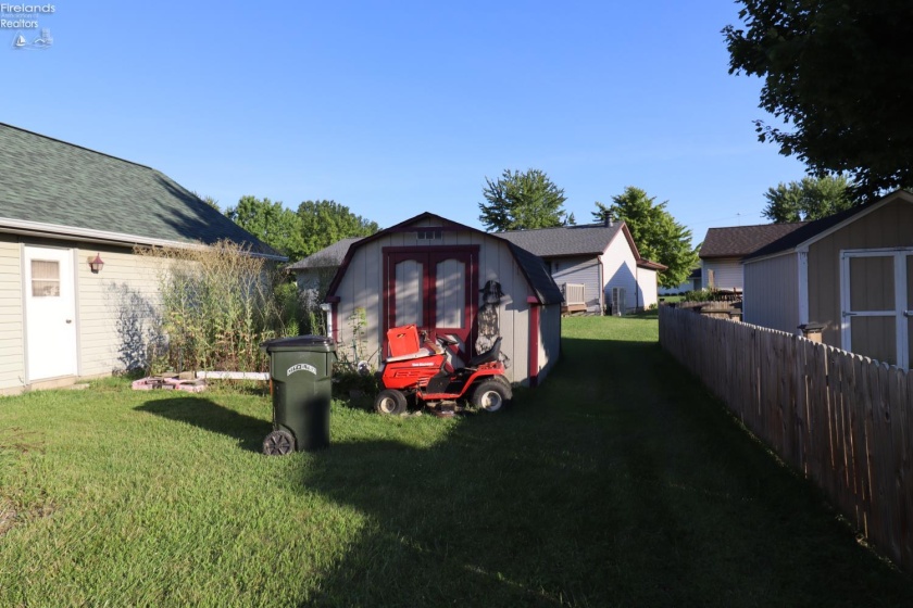 115 Meadowfield Ct, Elyria, 44035, 4 Bedrooms Bedrooms, ,2 BathroomsBathrooms,Residential,For Sale,Meadowfield Ct,20263235