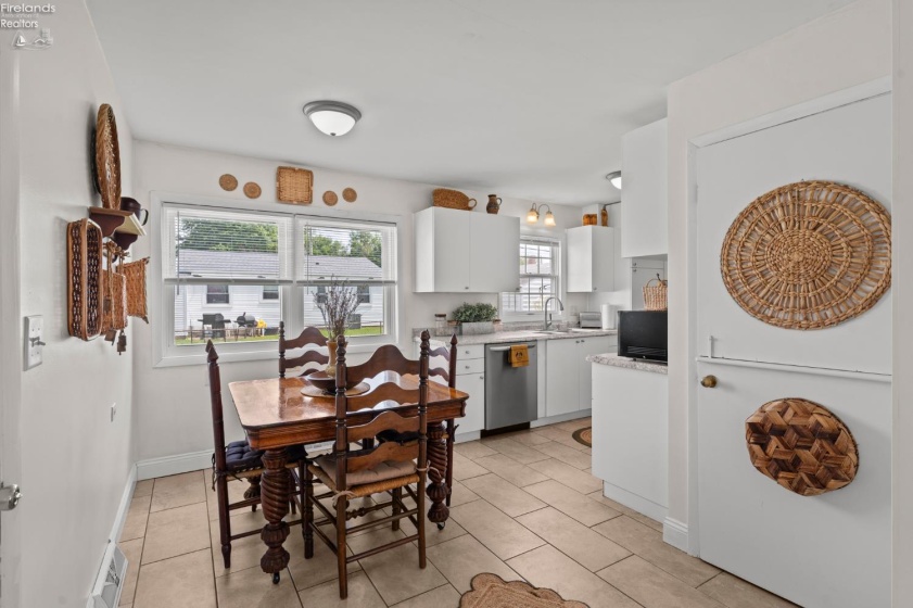 2220 Stahlwood Drive, Sandusky, 44870, 4 Bedrooms Bedrooms, ,1 BathroomBathrooms,Residential,For Sale,Stahlwood,20263290