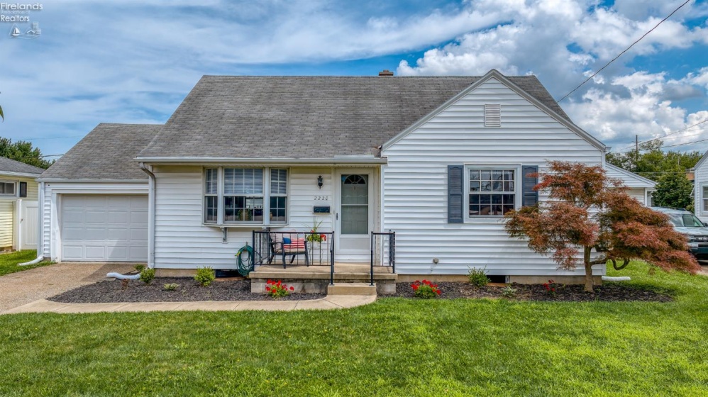 2220 Stahlwood Drive, Sandusky, 44870, 4 Bedrooms Bedrooms, ,1 BathroomBathrooms,Residential,For Sale,Stahlwood,20263290
