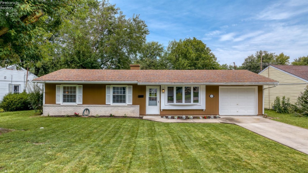 2121 Fallen Timber Drive, Sandusky, 44870, 3 Bedrooms Bedrooms, ,1 BathroomBathrooms,Residential,For Sale,Fallen Timber,20263281