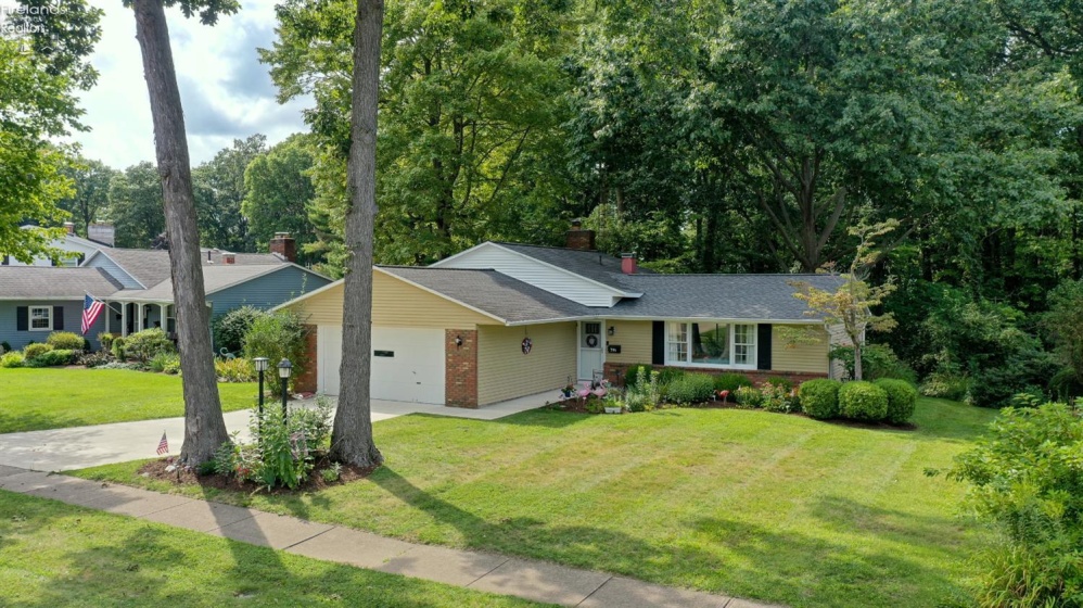 714 Strowbridge Drive, Huron, 44839, 3 Bedrooms Bedrooms, ,2 BathroomsBathrooms,Residential,For Sale,Strowbridge,20263296