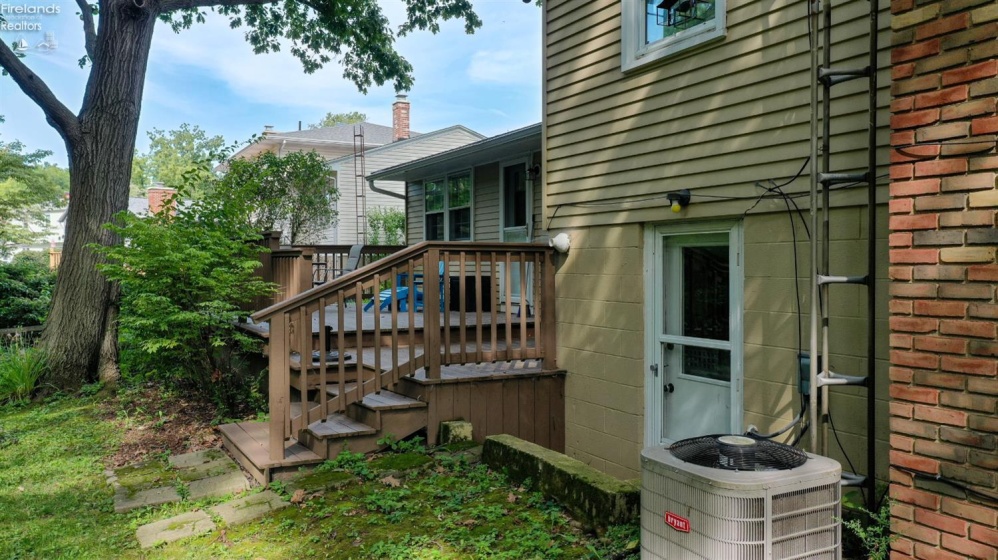 714 Strowbridge Drive, Huron, 44839, 3 Bedrooms Bedrooms, ,2 BathroomsBathrooms,Residential,For Sale,Strowbridge,20263296
