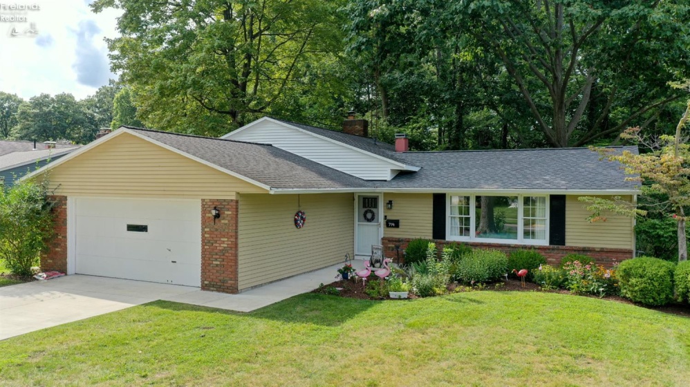 714 Strowbridge Drive, Huron, 44839, 3 Bedrooms Bedrooms, ,2 BathroomsBathrooms,Residential,For Sale,Strowbridge,20263296