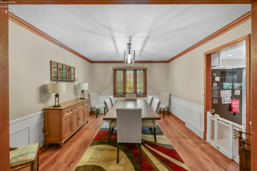 5123 Summer Dr, Sylvania, 43560, 4 Bedrooms Bedrooms, ,3 BathroomsBathrooms,Residential,For Sale,Summer Dr,20263209
