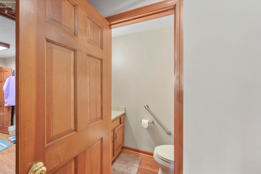 5123 Summer Dr, Sylvania, 43560, 4 Bedrooms Bedrooms, ,3 BathroomsBathrooms,Residential,For Sale,Summer Dr,20263209