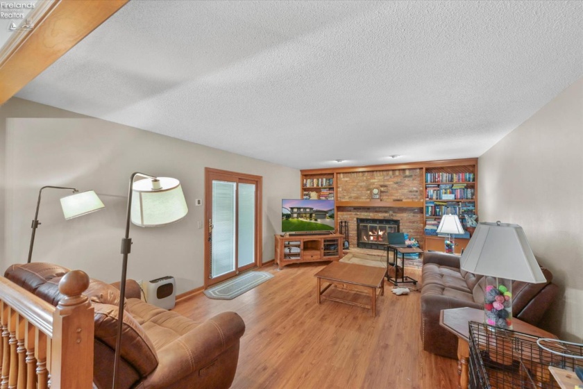 5123 Summer Dr, Sylvania, 43560, 4 Bedrooms Bedrooms, ,3 BathroomsBathrooms,Residential,For Sale,Summer Dr,20263209