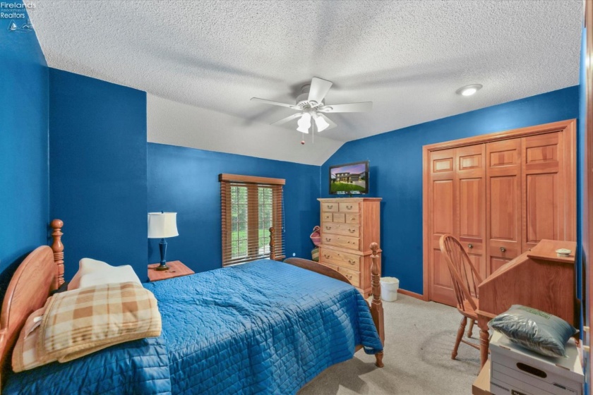 5123 Summer Dr, Sylvania, 43560, 4 Bedrooms Bedrooms, ,3 BathroomsBathrooms,Residential,For Sale,Summer Dr,20263209
