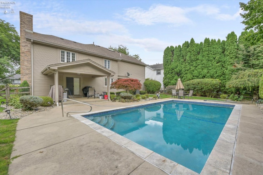 5123 Summer Dr, Sylvania, 43560, 4 Bedrooms Bedrooms, ,3 BathroomsBathrooms,Residential,For Sale,Summer Dr,20263209