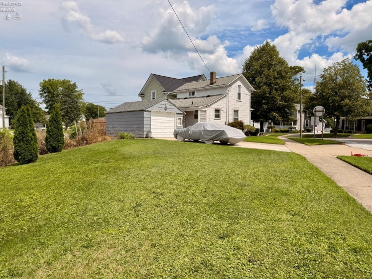 400 Jackson Street, Fremont, 43420, 3 Bedrooms Bedrooms, ,1 BathroomBathrooms,Residential,For Sale,Jackson,20263263