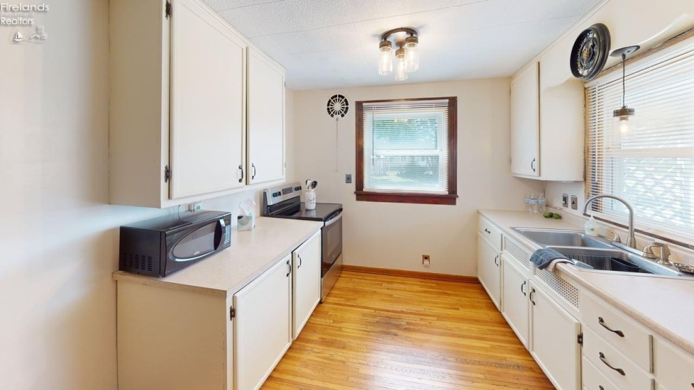 400 Jackson Street, Fremont, 43420, 3 Bedrooms Bedrooms, ,1 BathroomBathrooms,Residential,For Sale,Jackson,20263263