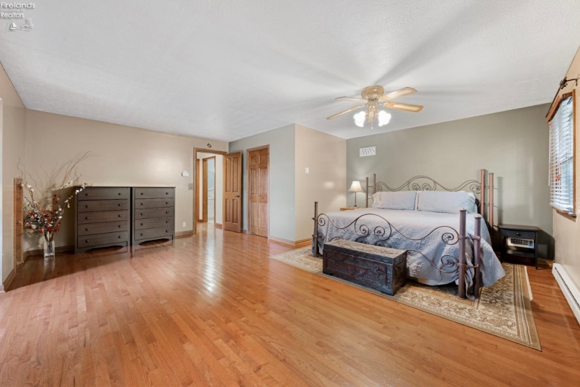 48 Concord Avenue, Put-In-Bay, 43456, 3 Bedroom Bedrooms, ,2 BathroomBathrooms,Residential,For Sale,Concord,20263262