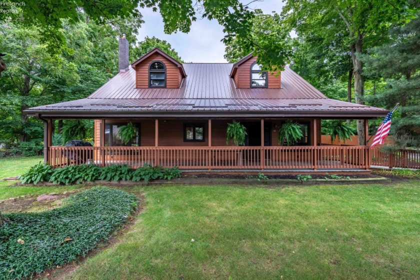 48 Concord Avenue, Put-In-Bay, 43456, 3 Bedroom Bedrooms, ,2 BathroomBathrooms,Residential,For Sale,Concord,20263262