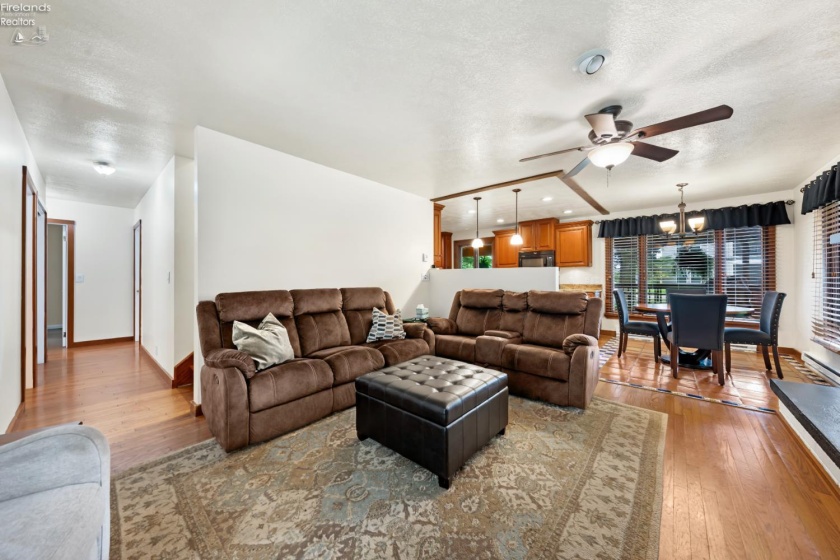 48 Concord Avenue, Put-In-Bay, 43456, 3 Bedroom Bedrooms, ,2 BathroomBathrooms,Residential,For Sale,Concord,20263262