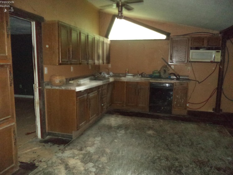 114 Michael Street, Bettsville, 44815, 2 Bedrooms Bedrooms, ,1 BathroomBathrooms,Residential,For Sale,Michael,20263254