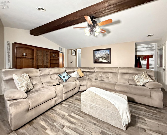 5681 Tiffin Street, Bascom, 44809, 3 Bedrooms Bedrooms, ,2 BathroomsBathrooms,Residential,For Sale,Tiffin,20263301