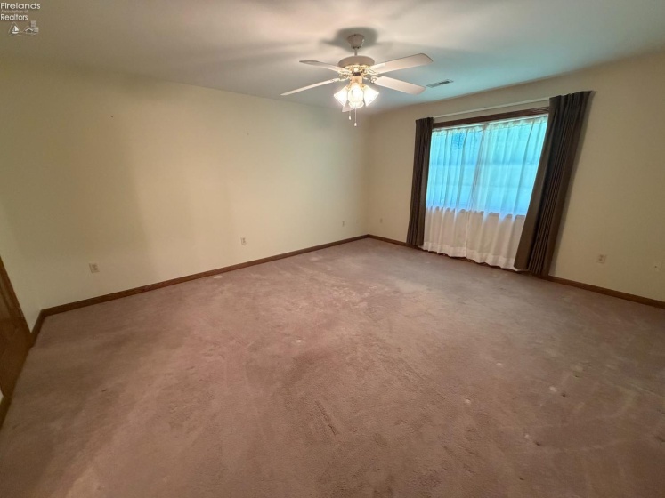19 Ridgewood Drive, Norwalk, 44857, 2 Bedrooms Bedrooms, ,2 BathroomsBathrooms,Residential,For Sale,Ridgewood,20263311