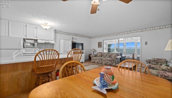 216 Lakeshore Drive, Port Clinton, 43452, 1 Bedroom Bedrooms, ,1 BathroomBathrooms,Residential,For Sale,Lakeshore,20263286