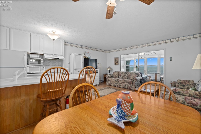 216 Lakeshore Drive, Port Clinton, 43452, 1 Bedroom Bedrooms, ,1 BathroomBathrooms,Residential,For Sale,Lakeshore,20263286