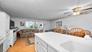 216 Lakeshore Drive, Port Clinton, 43452, 1 Bedroom Bedrooms, ,1 BathroomBathrooms,Residential,For Sale,Lakeshore,20263286