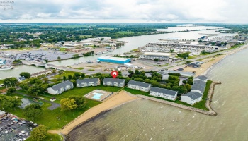 216 Lakeshore Drive, Port Clinton, 43452, 1 Bedroom Bedrooms, ,1 BathroomBathrooms,Residential,For Sale,Lakeshore,20263286