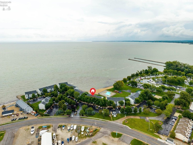 216 Lakeshore Drive, Port Clinton, 43452, 1 Bedroom Bedrooms, ,1 BathroomBathrooms,Residential,For Sale,Lakeshore,20263286