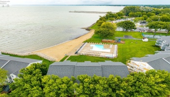 216 Lakeshore Drive, Port Clinton, 43452, 1 Bedroom Bedrooms, ,1 BathroomBathrooms,Residential,For Sale,Lakeshore,20263286