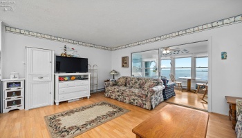 216 Lakeshore Drive, Port Clinton, 43452, 1 Bedroom Bedrooms, ,1 BathroomBathrooms,Residential,For Sale,Lakeshore,20263286