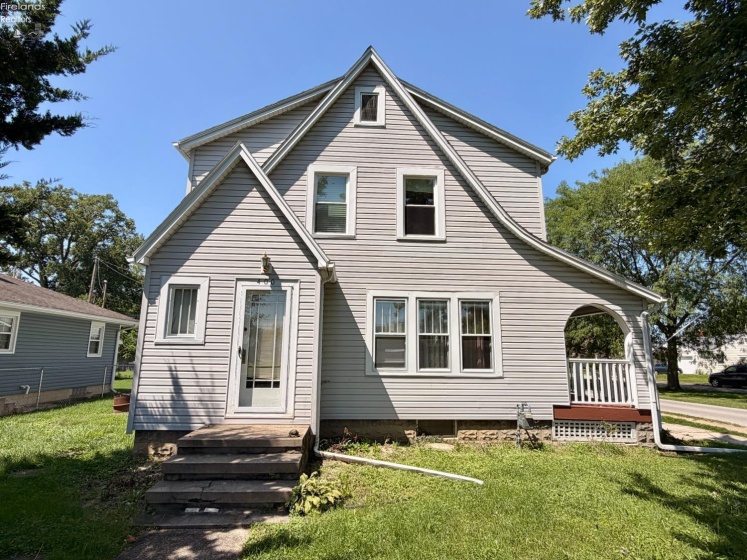 400 Collinwood Boulevard, Fremont, 43420, 3 Bedrooms Bedrooms, ,1 BathroomBathrooms,Residential,For Sale,Collinwood,20263304