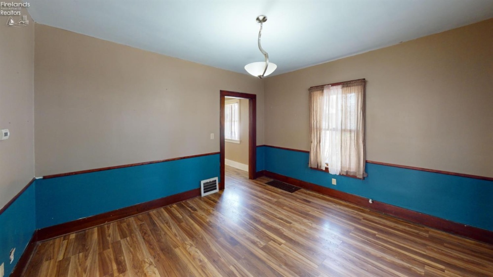 400 Collinwood Boulevard, Fremont, 43420, 3 Bedrooms Bedrooms, ,1 BathroomBathrooms,Residential,For Sale,Collinwood,20263304