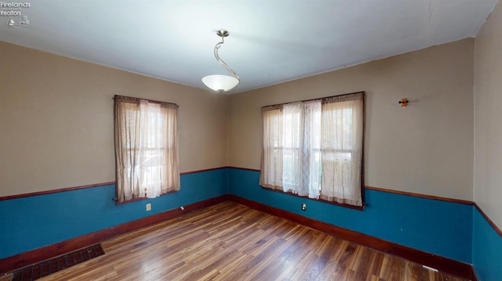 400 Collinwood Boulevard, Fremont, 43420, 3 Bedrooms Bedrooms, ,1 BathroomBathrooms,Residential,For Sale,Collinwood,20263304