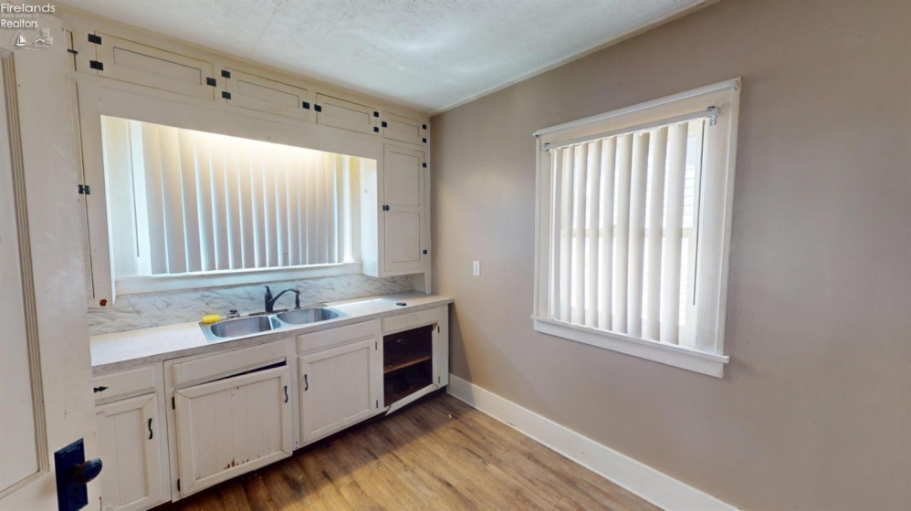 400 Collinwood Boulevard, Fremont, 43420, 3 Bedrooms Bedrooms, ,1 BathroomBathrooms,Residential,For Sale,Collinwood,20263304