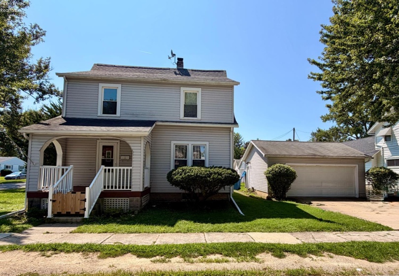 400 Collinwood Boulevard, Fremont, 43420, 3 Bedrooms Bedrooms, ,1 BathroomBathrooms,Residential,For Sale,Collinwood,20263304