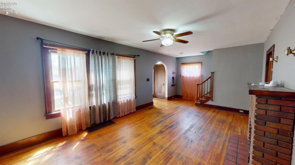 400 Collinwood Boulevard, Fremont, 43420, 3 Bedrooms Bedrooms, ,1 BathroomBathrooms,Residential,For Sale,Collinwood,20263304
