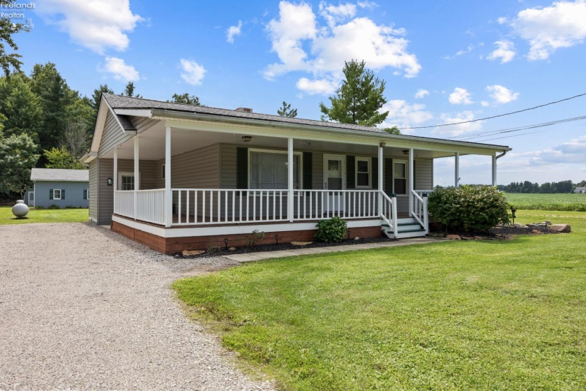 6485 Russia Rd., South Amherst, 44001, 3 Bedrooms Bedrooms, ,1 BathroomBathrooms,Residential,For Sale,Russia Rd.,20263274