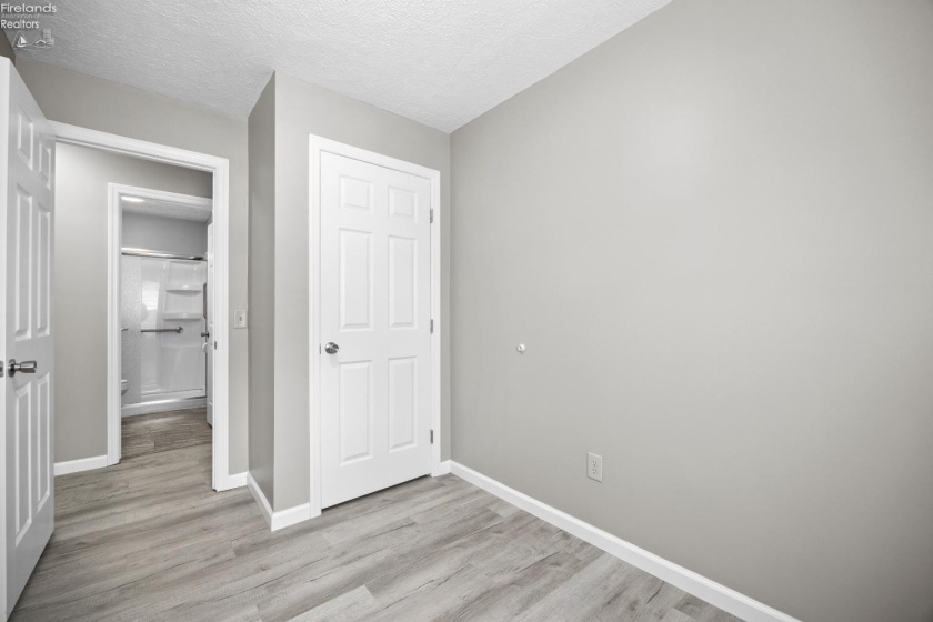 6485 Russia Rd., South Amherst, 44001, 3 Bedrooms Bedrooms, ,1 BathroomBathrooms,Residential,For Sale,Russia Rd.,20263274