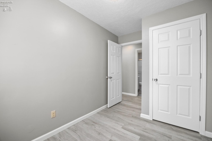 6485 Russia Rd., South Amherst, 44001, 3 Bedrooms Bedrooms, ,1 BathroomBathrooms,Residential,For Sale,Russia Rd.,20263274
