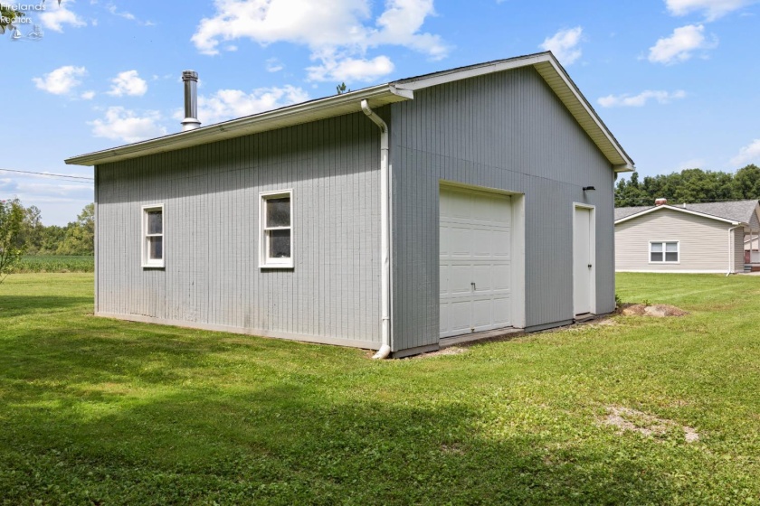 6485 Russia Rd., South Amherst, 44001, 3 Bedrooms Bedrooms, ,1 BathroomBathrooms,Residential,For Sale,Russia Rd.,20263274
