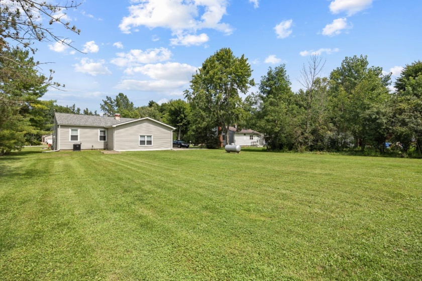 6485 Russia Rd., South Amherst, 44001, 3 Bedrooms Bedrooms, ,1 BathroomBathrooms,Residential,For Sale,Russia Rd.,20263274