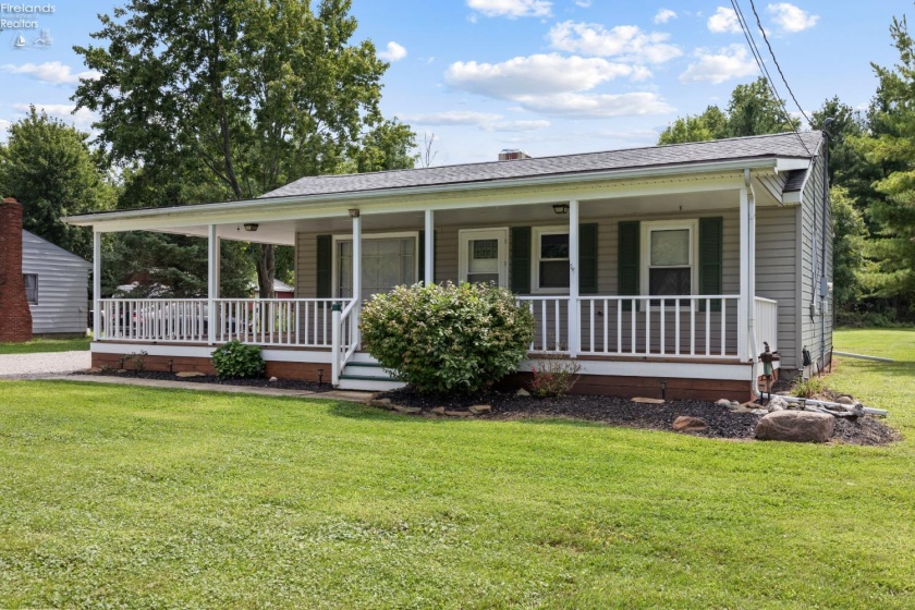 6485 Russia Rd., South Amherst, 44001, 3 Bedrooms Bedrooms, ,1 BathroomBathrooms,Residential,For Sale,Russia Rd.,20263274